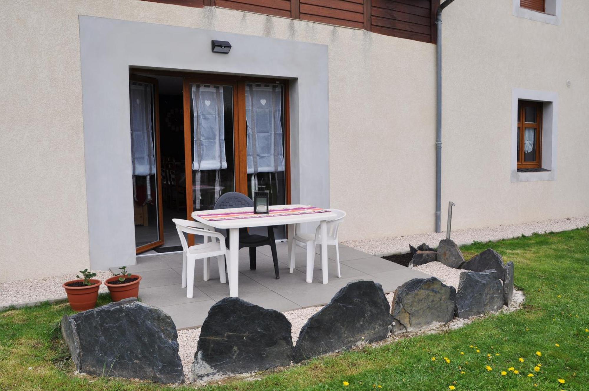 Gîtes et gîte d'étape Estives D'Arrens Esterno foto